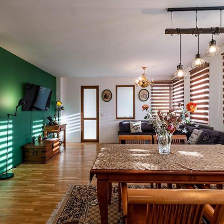 Roman Thermae 2Bdrm Sunny Apartment Varna Esterno foto