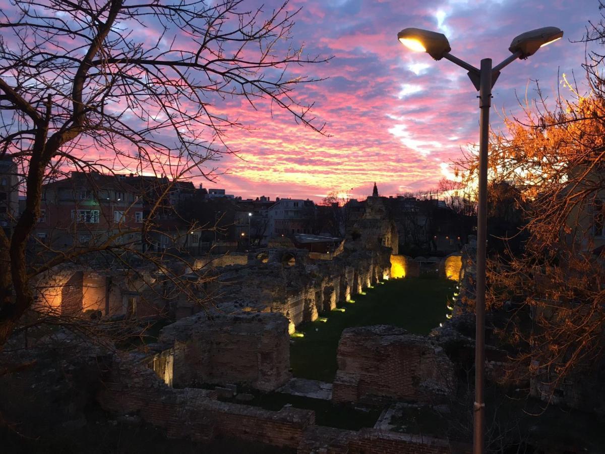 Roman Thermae 2Bdrm Sunny Apartment Varna Esterno foto