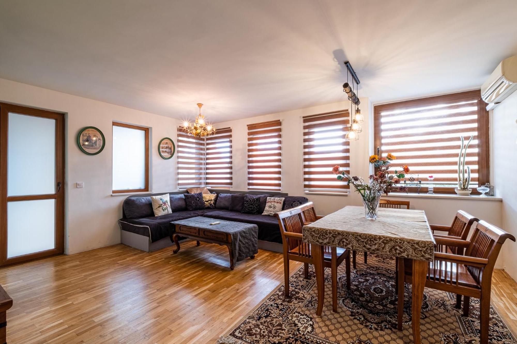Roman Thermae 2Bdrm Sunny Apartment Varna Esterno foto