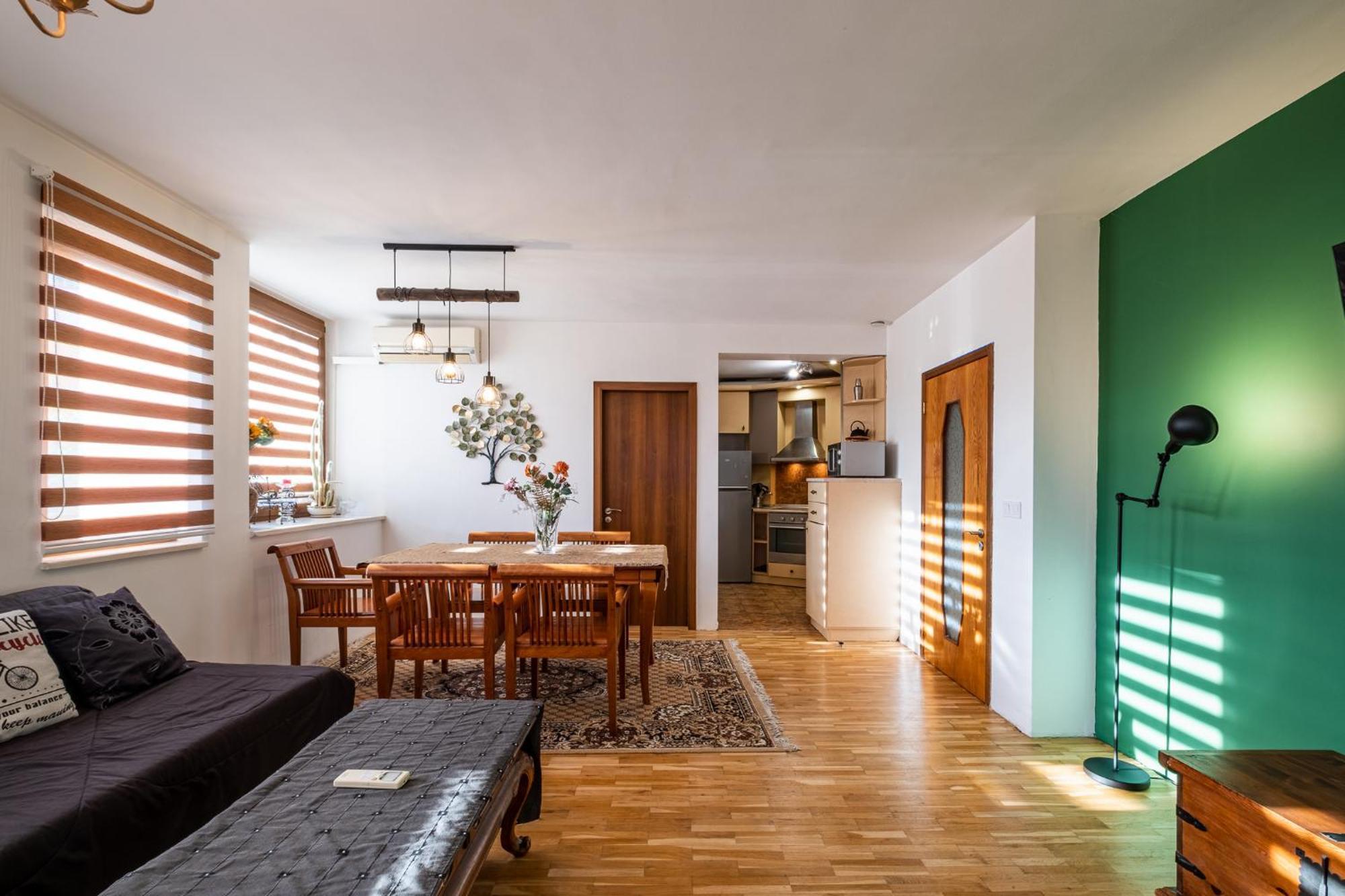 Roman Thermae 2Bdrm Sunny Apartment Varna Esterno foto